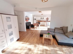 85 qm Wohnung Pauluste mit Terasse und Garten in Rostock